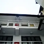 Mak Hostel *